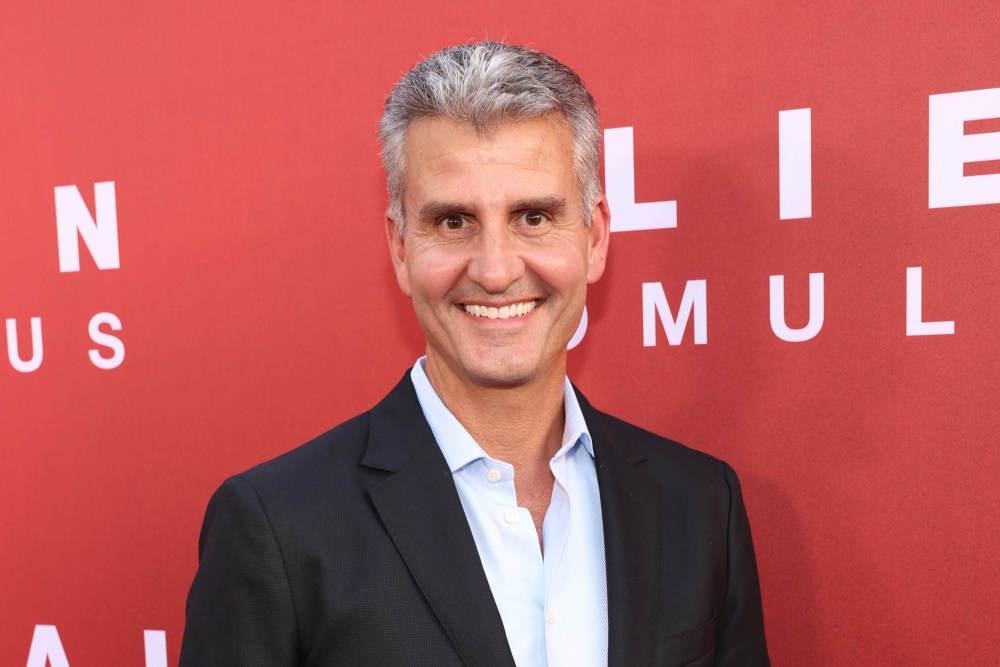 Disney's Leadership Transition 1 Disney's Leadership Transition