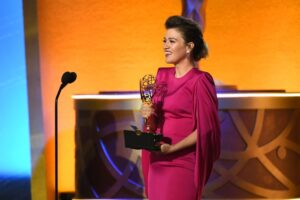 Knowledge Base 2 Kelly Clarkson Ends Daytime Talk Show After 7 Seasons: What You Should Know About Life Transitions a