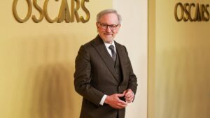 Knowledge Base 4 Steven Spielberg leaves California for New York as wealth tax push spurs political battle - Californ
